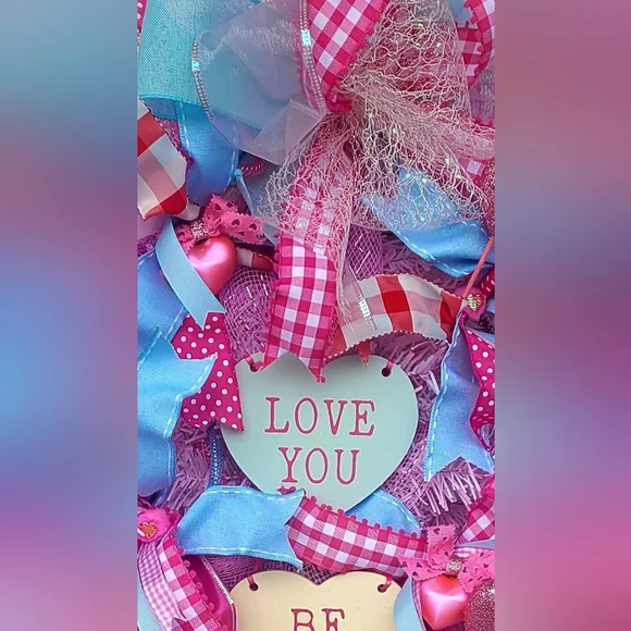 New, handmade XL Valentine's swag/Wreath Pink and Teal - Picture 3 of 3